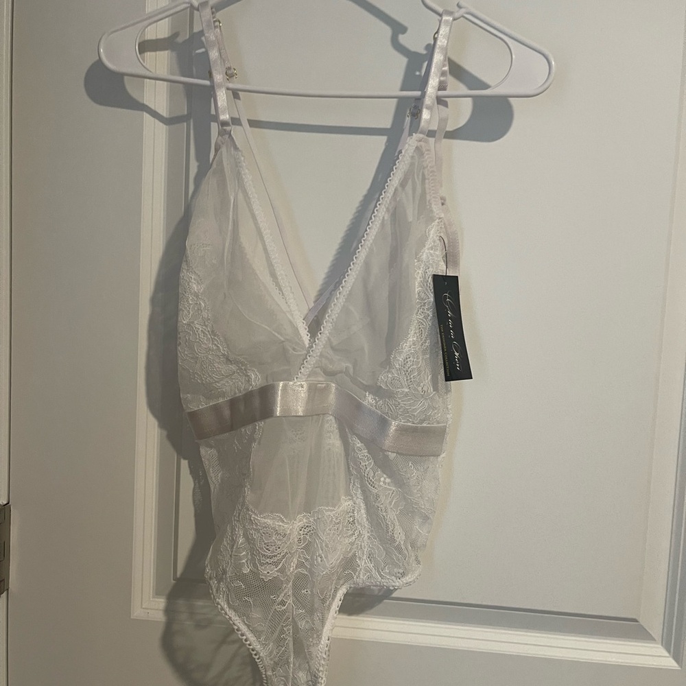 Elegant White Lace Teddy O la la Cherie Size L